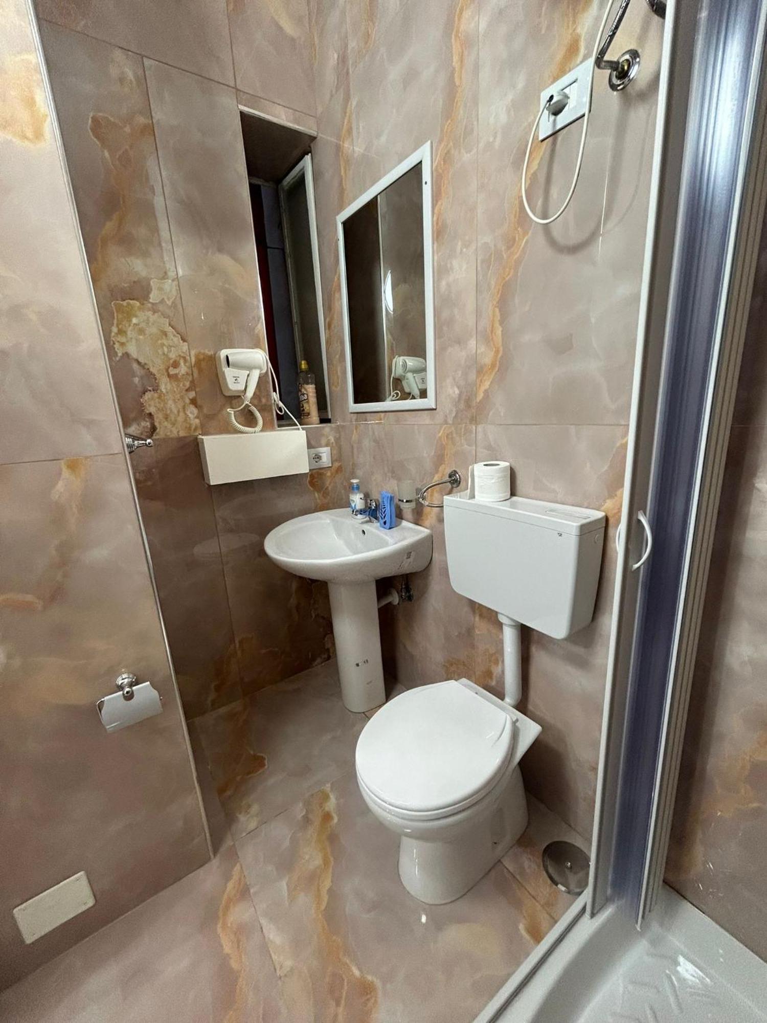 Valentino House Vico Mattonelle 48 Appartement Napels Buitenkant foto