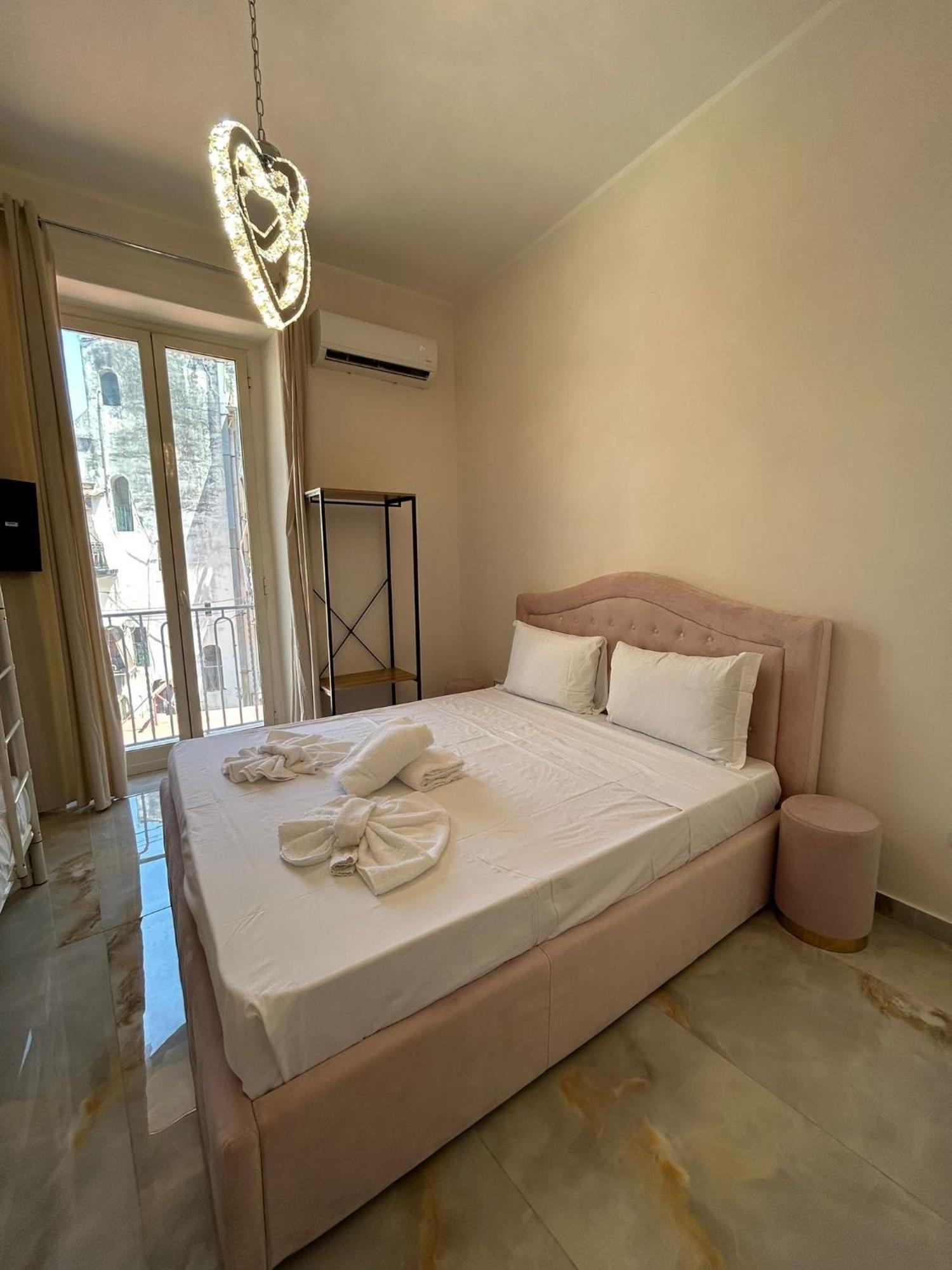 Valentino House Vico Mattonelle 48 Appartement Napels Buitenkant foto