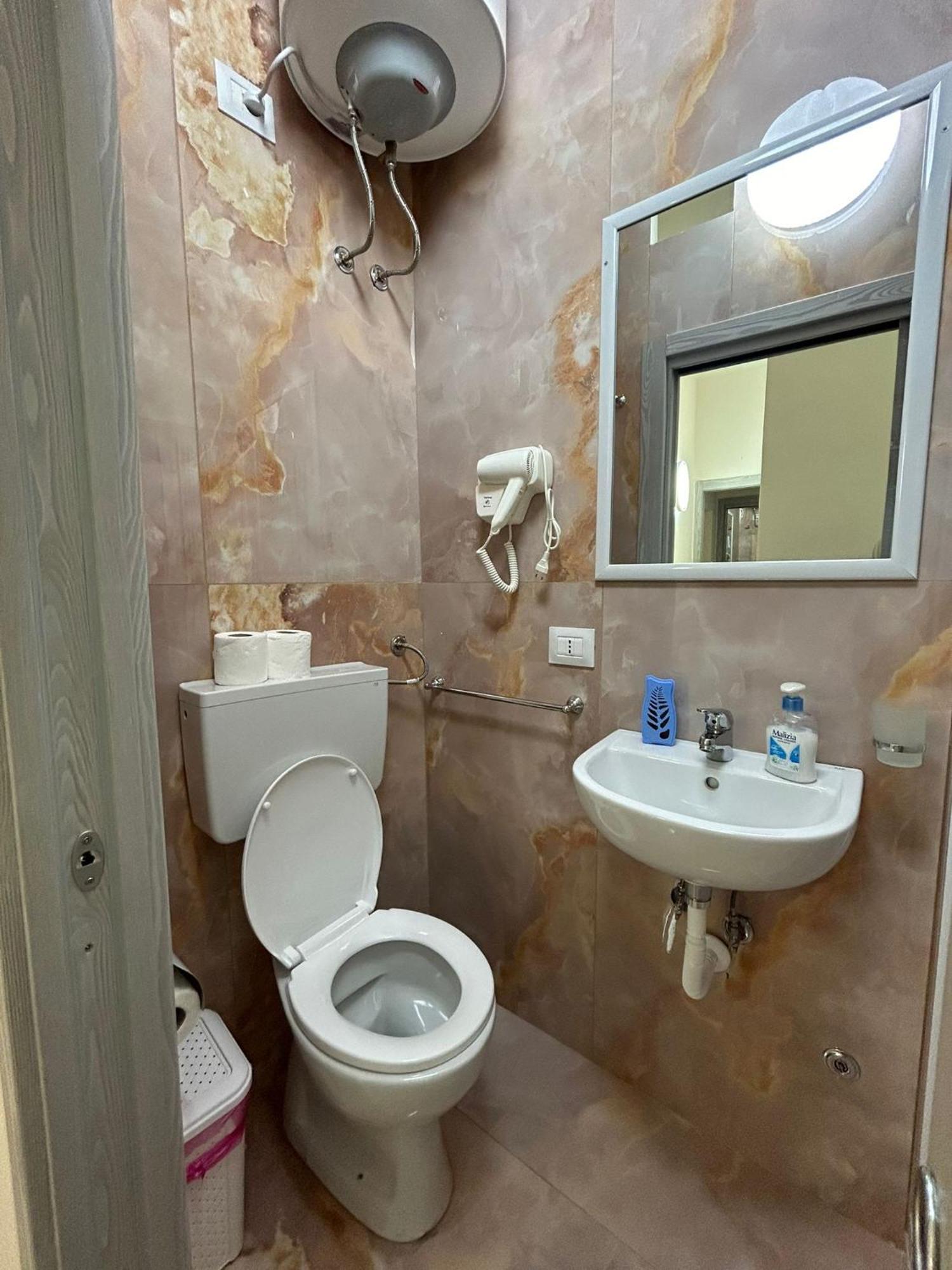 Valentino House Vico Mattonelle 48 Appartement Napels Buitenkant foto