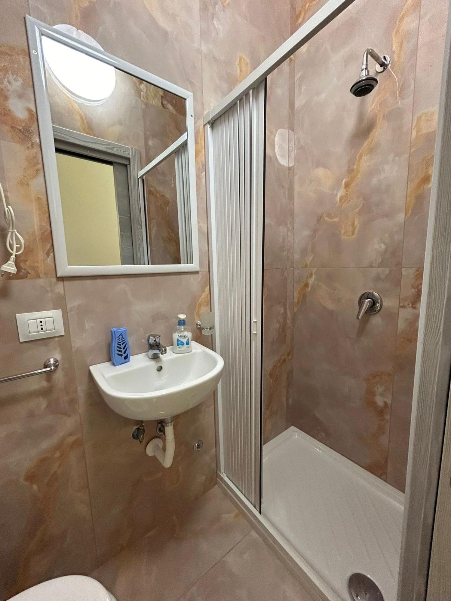 Valentino House Vico Mattonelle 48 Appartement Napels Buitenkant foto