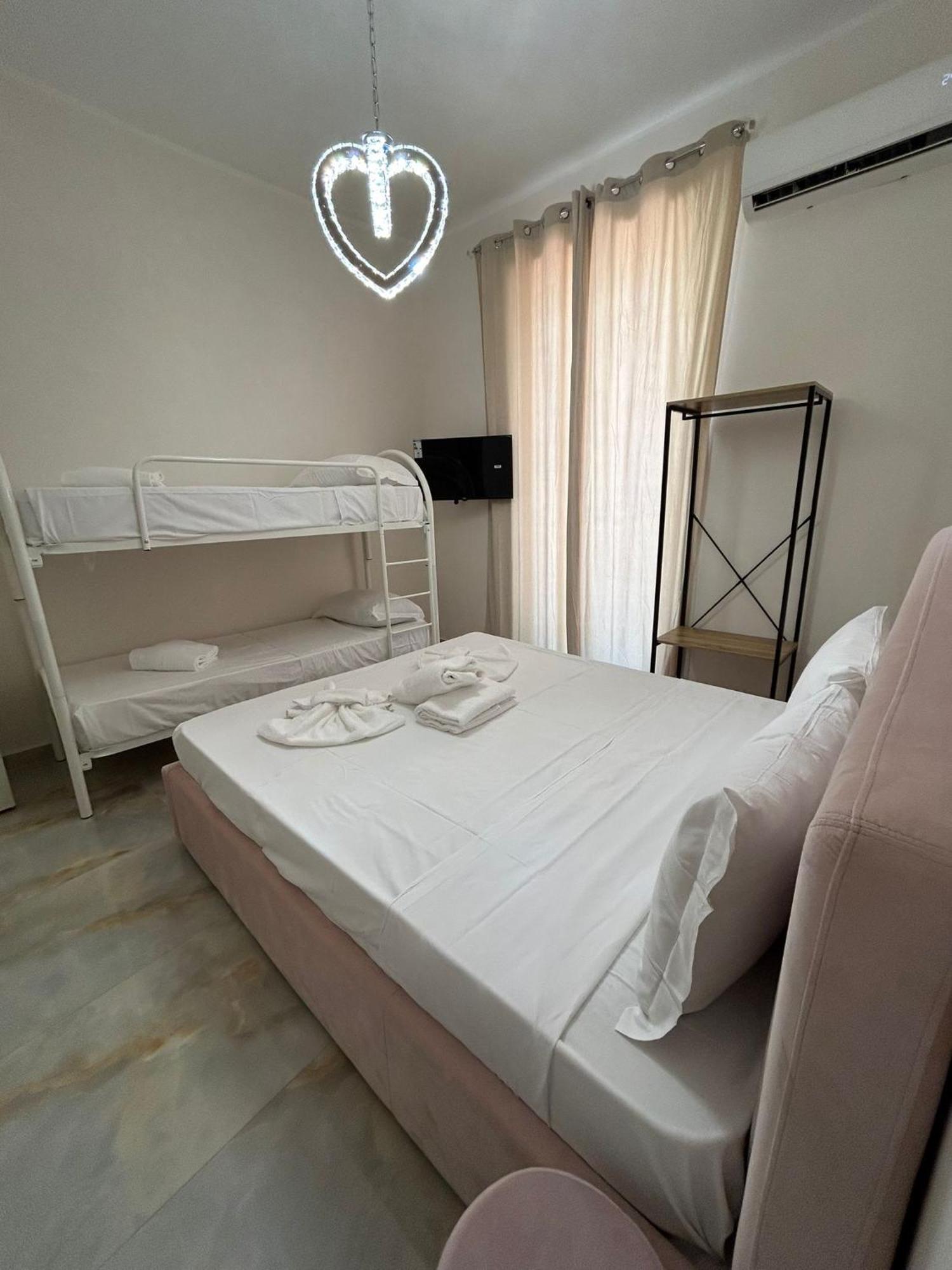 Valentino House Vico Mattonelle 48 Appartement Napels Buitenkant foto