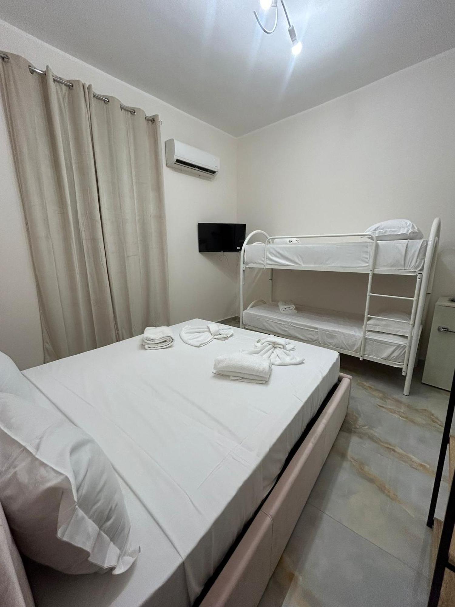 Valentino House Vico Mattonelle 48 Appartement Napels Buitenkant foto